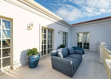 Modern 4-Bedroom Villa with Pool in Vabriga