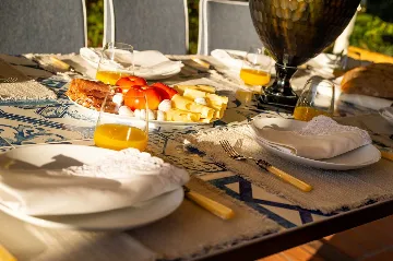 Modern 4-Bedroom Villa with Pool in Vabriga