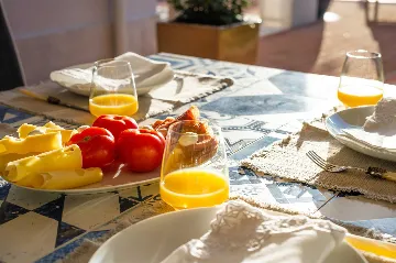 Modern 4-Bedroom Villa with Pool in Vabriga