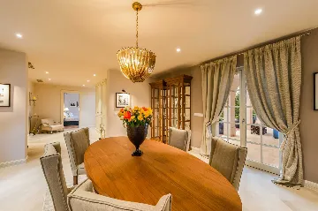 Modern 4-Bedroom Villa with Pool in Vabriga