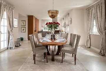 Modern 4-Bedroom Villa with Pool in Vabriga