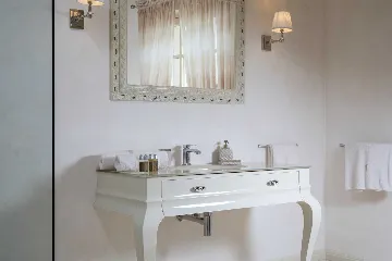 Spacious Designer Villa with Pool in Vabriga