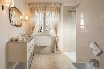 Spacious Designer Villa with Pool in Vabriga