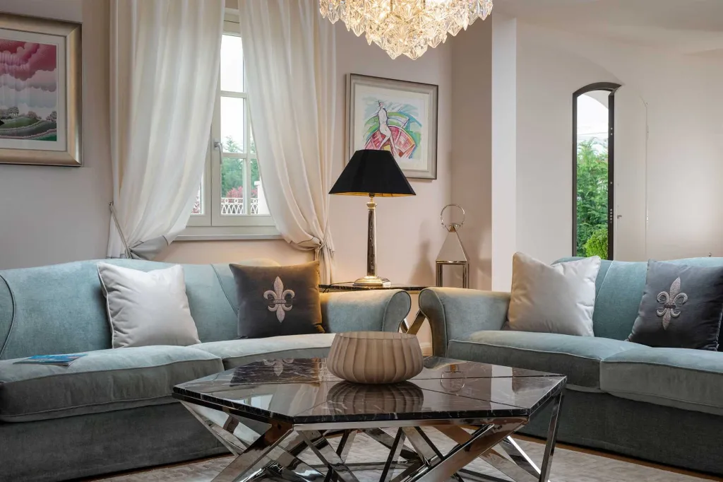 Spacious Designer Villa with Pool in Vabriga
