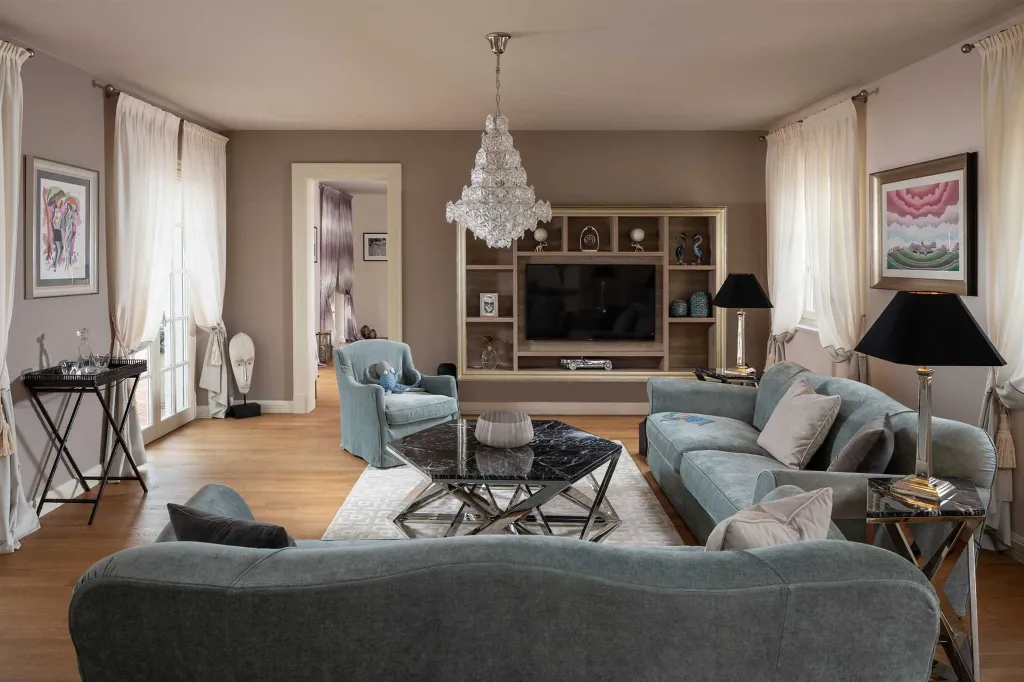 Spacious Designer Villa with Pool in Vabriga