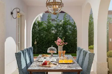 Spacious Designer Villa with Pool in Vabriga