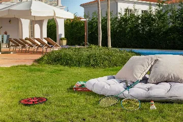 Spacious Designer Villa with Pool in Vabriga