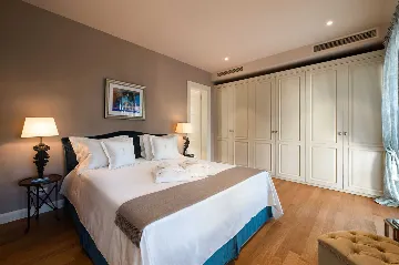 Spacious Designer Villa with Pool in Vabriga