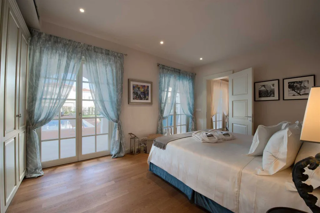 Spacious Designer Villa with Pool in Vabriga