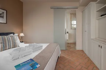 Spacious Villa Retreat with Pool near Vabriga