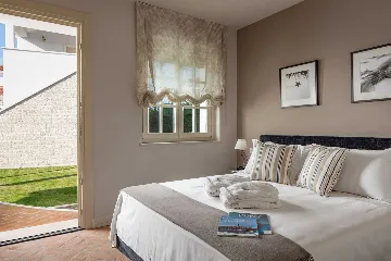 Spacious Villa Retreat with Pool near Vabriga