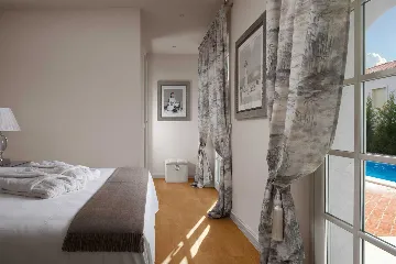 Spacious Villa Retreat with Pool near Vabriga