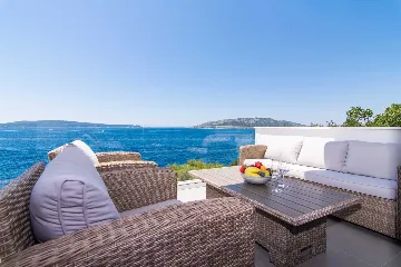 Contemporary Beachfront Villa with Sea Access in Okrug Donji