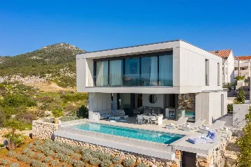 Modern Hillside Villa with Pool in Hvar