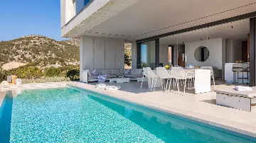 Modern Hillside Villa with Pool in Hvar