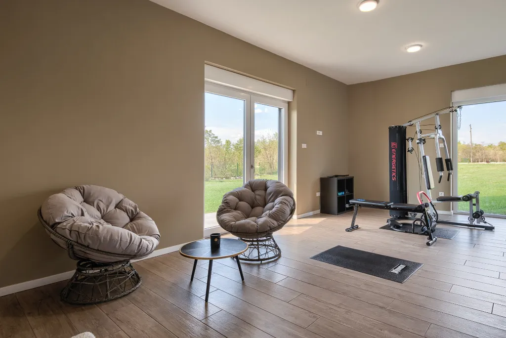 Spacious Private Villa with Pool in Svetvinčenat