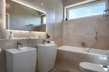 Spacious Private Villa with Pool in Svetvinčenat