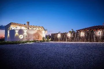 Spacious Private Villa with Pool in Svetvinčenat