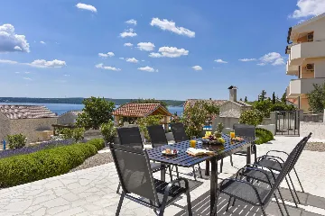 Modern 4-Bedroom Villa with Heated Pool in Posedarje