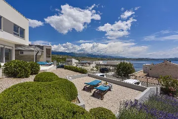 Modern 4-Bedroom Villa with Heated Pool in Posedarje