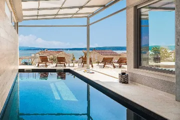 Modern 4-Bedroom Villa with Heated Pool in Posedarje