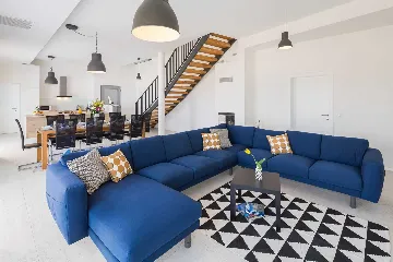 Modern 4-Bedroom Villa with Heated Pool in Posedarje