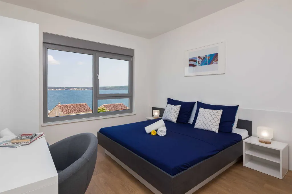Modern 4-Bedroom Villa with Heated Pool in Posedarje