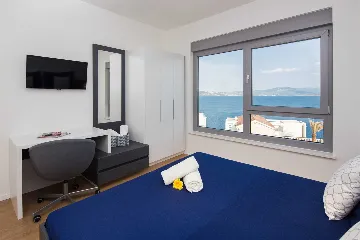 Modern 4-Bedroom Villa with Heated Pool in Posedarje