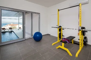 Modern 4-Bedroom Villa with Heated Pool in Posedarje