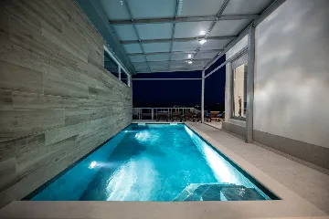 Modern 4-Bedroom Villa with Heated Pool in Posedarje