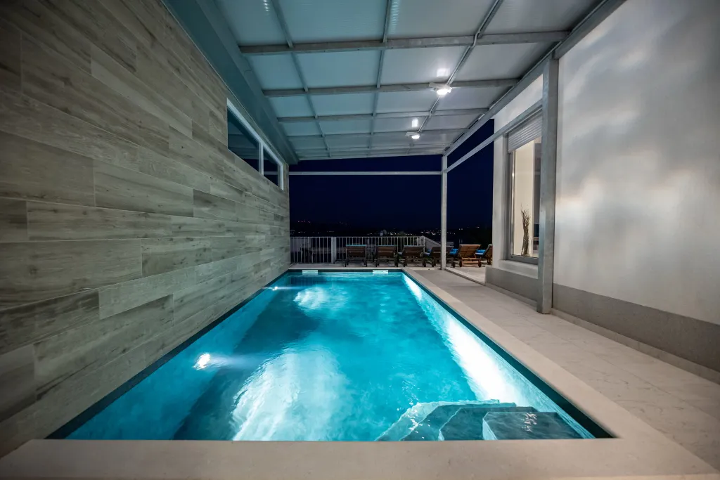 Modern 4-Bedroom Villa with Heated Pool in Posedarje