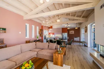 Spacious Family Villa with Pool in Marčana