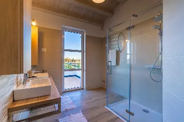 Spacious Family Villa with Pool in Marčana