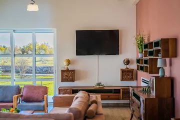 Spacious Family Villa with Pool in Marčana