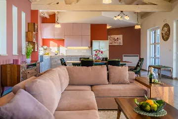 Spacious Family Villa with Pool in Marčana