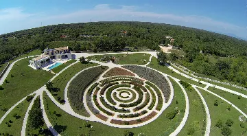 Spacious Family Villa with Pool in Marčana