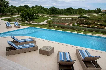 Spacious Family Villa with Pool in Marčana