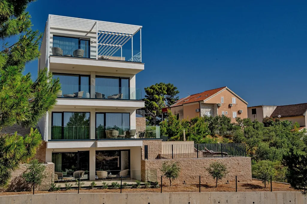 Modern Villa with Pool and Wellness, Promajna