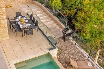 Modern Villa with Pool and Wellness, Promajna