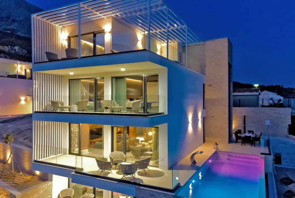 Modern Villa with Pool and Wellness, Promajna