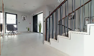 Modern Villa with Pool and Wellness, Promajna