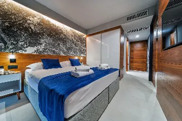 Modern Villa with Pool and Wellness, Promajna