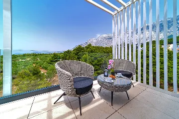 Modern Villa with Pool and Wellness, Promajna