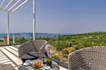 Modern Villa with Pool and Wellness, Promajna