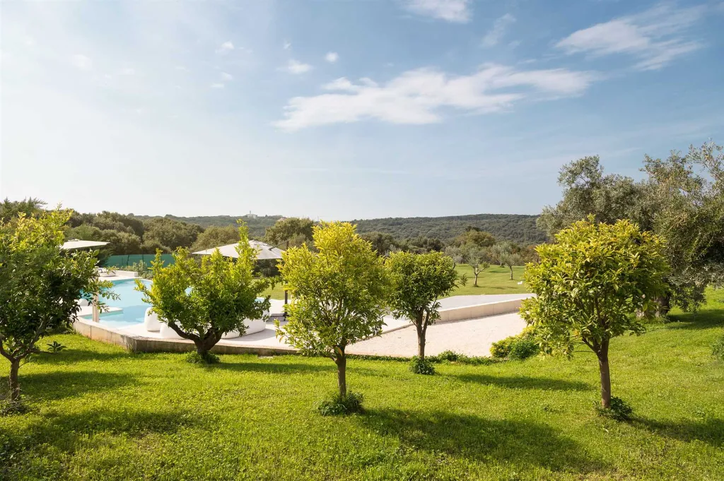 Modern Villa with Heated Pool in Pula