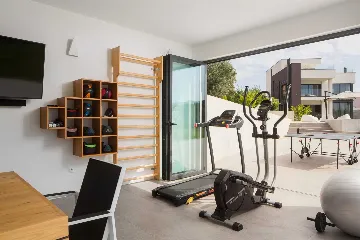 Modern Villa with Heated Pool in Pula