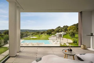 Modern Villa with Heated Pool in Pula