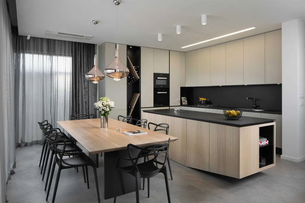Modern Villa with Heated Pool in Pula