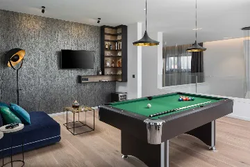 Modern Villa with Heated Pool in Pula