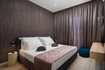 Modern Villa with Heated Pool in Pula